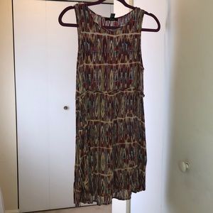 Tunic-like dress. Aztec pattern.